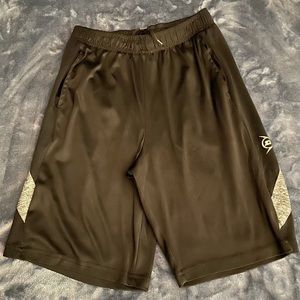 Dunlop Sports Athletic Shorts / Boys / LG (14/16) / Black